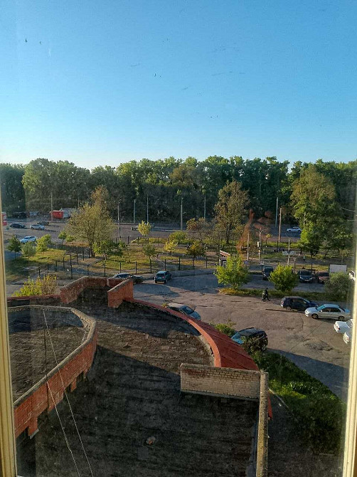 Срочно продам 2 ком. квартиру ж/м. Покровский (Коммунар) Днепр - изображение 1