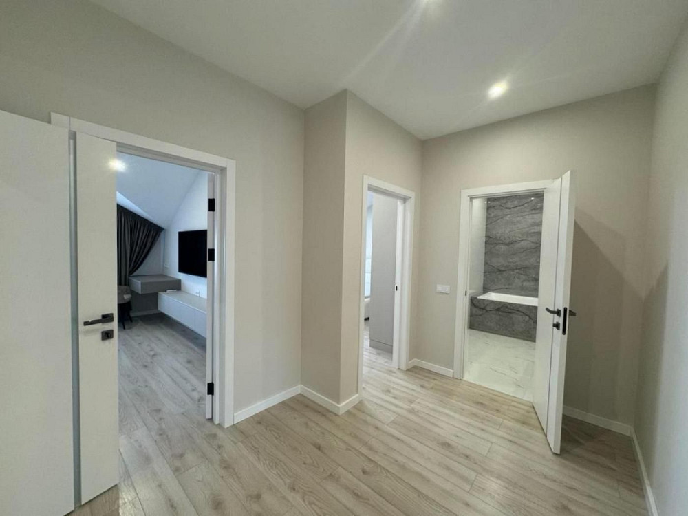 Продається трикімнатна квартира в Центрі міста вул. Січових Стрільців Ивано-Франковск - изображение 8