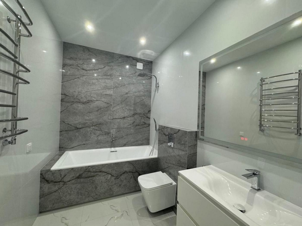 Продається трикімнатна квартира в Центрі міста вул. Січових Стрільців Ивано-Франковск - изображение 5