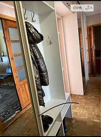 Сдам трикімнатну на Вишеньці Винница