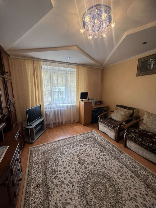 Оренда 2 кім квартири Медовоі Печери Львів - зображення 1