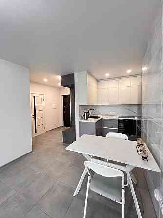 Оренда  ЖК Варшавський кв 46м2 Ретровіль Крістерів 18/6 Перша сдача Киев