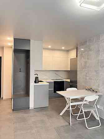 Оренда  ЖК Варшавський кв 46м2 Ретровіль Крістерів 18/6 Перша сдача Киев