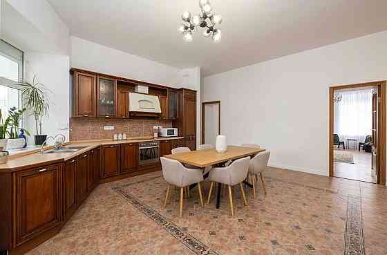 Оренда Саксаганського 5 кімнат Центр Без комісії SF Киев