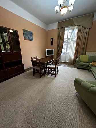 Оренда 3-кім у Центрі, вул. Пекарська Львов