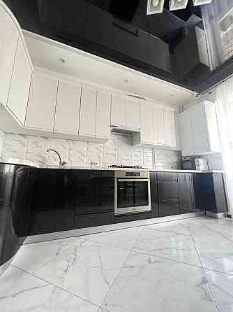 Оренда 2 кім квартири НОВОБУДОВА вул. Довженка 3 поверх! Ивано-Франковск