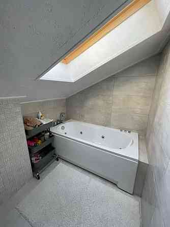 Преміум-пентхаус в Лісовій Бучі, Двоповерховий затишний з терасою Буча