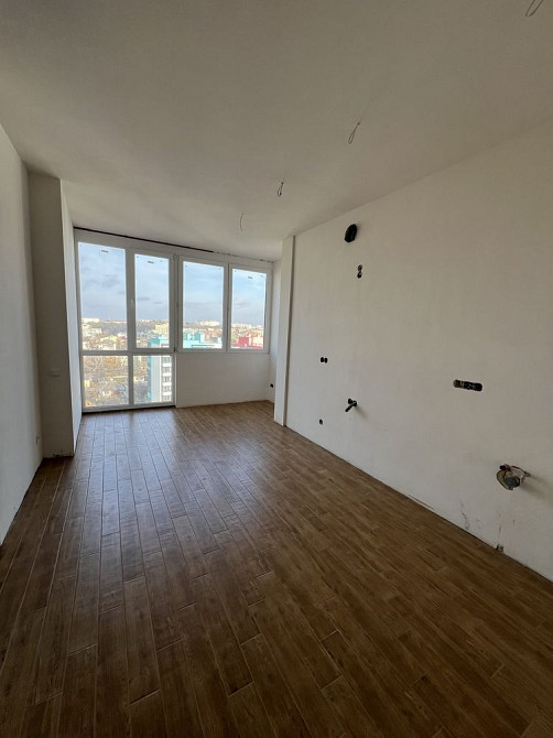 1-К Квартира в ЕЛІТНОМУ ЖК міста ! Центр ! Рівне - зображення 4