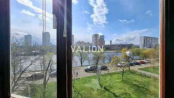 Продаж 3 кімнатної квартири з ремонтом, Березняки, проспект Тичини Київ