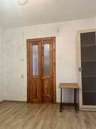 3-х вул Чарівна 1/9 , тепла, гарний стан, меблі Кривой Рог