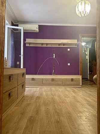 3-х вул Чарівна 1/9 , тепла, гарний стан, меблі Кривой Рог