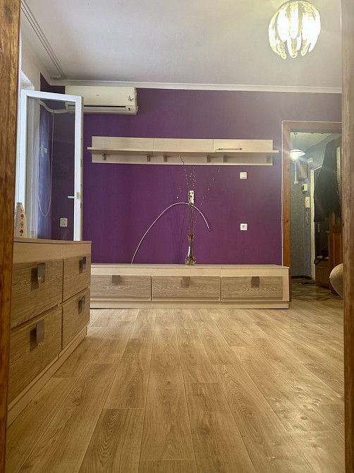 3-х вул Чарівна 1/9 , тепла, гарний стан, меблі Кривий Ріг - зображення 1