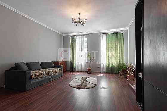 Здається в довгострокову оренду 1-кімнатна квартира по вул. Шпитальна Львов