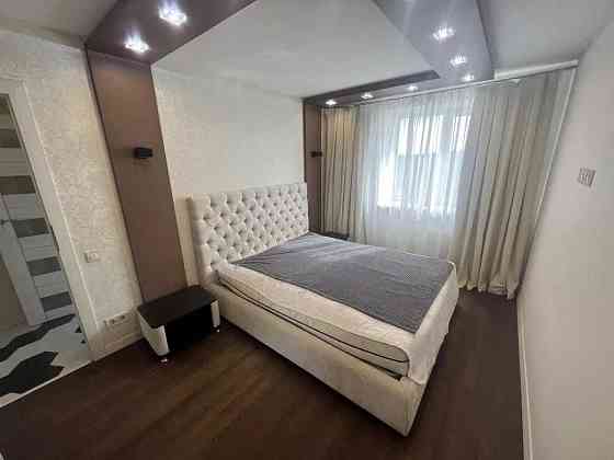 Продам 3 кімн. квартиру 75м2. Голосіївській р-н, Конча-Заспа, Матикіна Київ