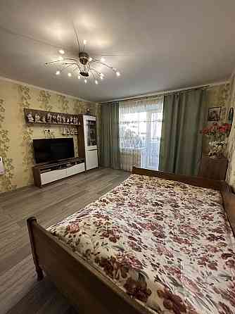 Двокімнатна з ремонтом у центрі міста! Три балкони! 75 м2. Мін.податки Ирпень