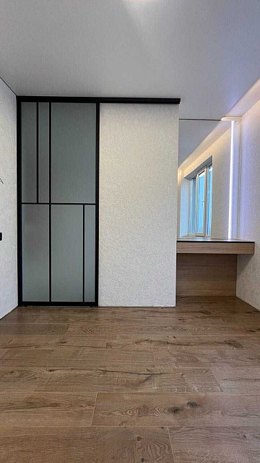 Квартира з шикарним ремонтом в районі Центрального парку Ирпень - изображение 2