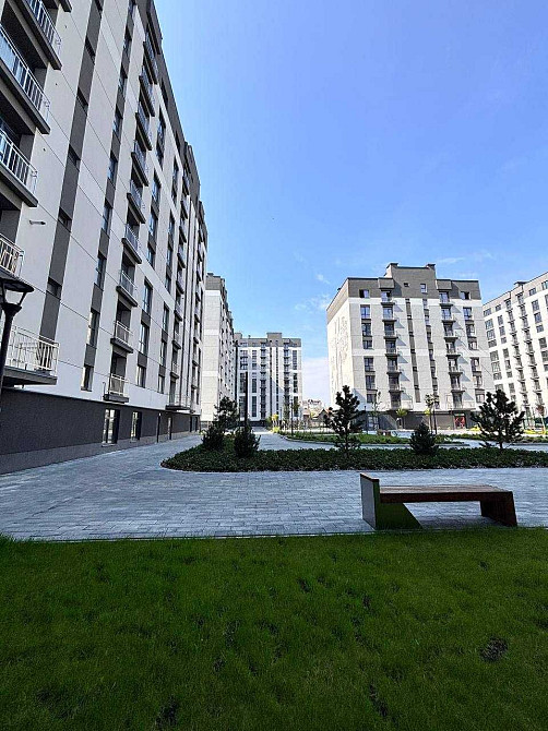 Трикімнатна квартира поруч парку та озера готова до ремонту Івано-Франківськ - зображення 2