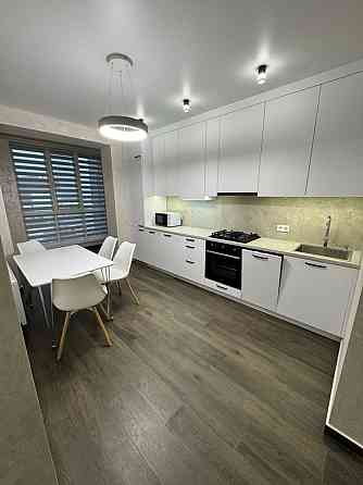 Сучасна квартира на Щасливому Ровно