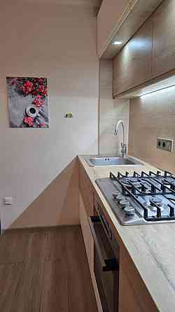 Комфортная 2х квартира в отличном районе! Тополь-2,дом 7а Днепр