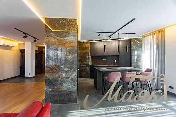 Аренда видовой пентхаус в Новопечерская Вежа с террасой и паркингом Kyiv