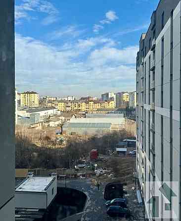 Чудова двостороння квартира 45,4 м2 з гардеробом неподалік озера Ивано-Франковск