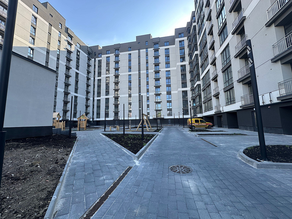 Чудова двостороння квартира 45,4 м2 з гардеробом неподалік озера Івано-Франківськ - зображення 7