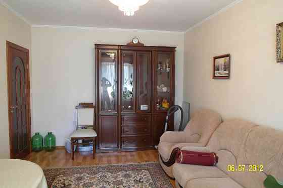 Продам 3-ёх комнатную кв-ру в начале Троещины, просп. Маяковского,5. Київ