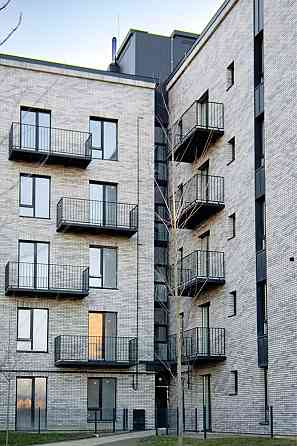 3к квартира 82м.кв з великим власним патіо Крихівці