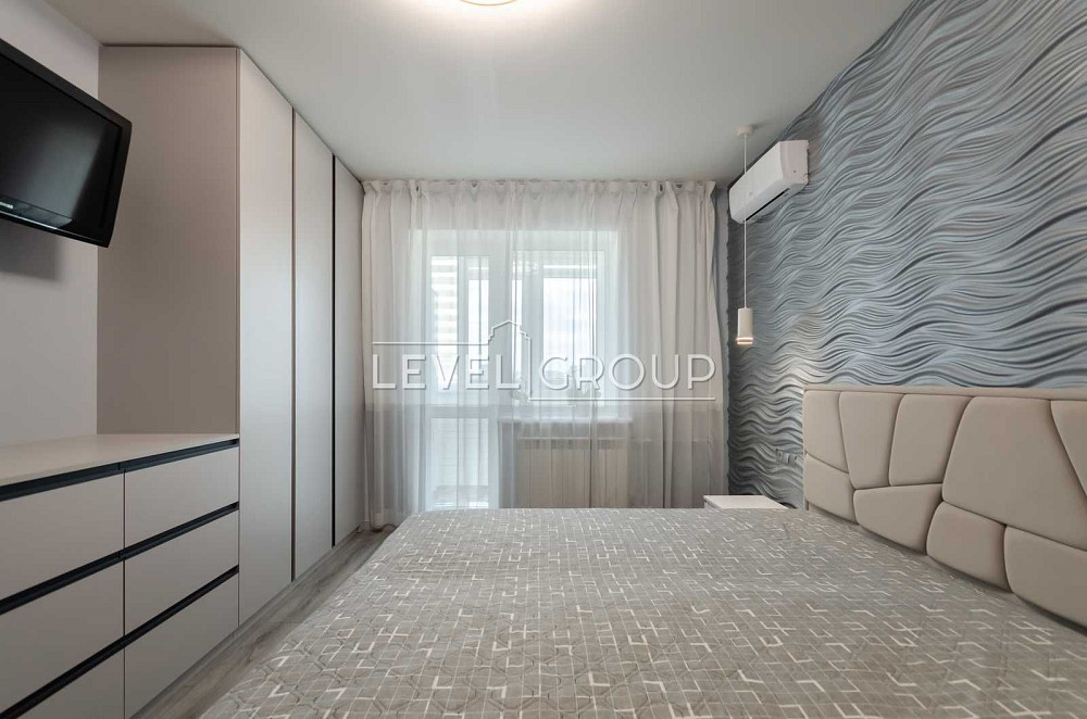 Продаж 3к квартири після ремонту Вигурівський бульв,5.Троєщина. Київ - зображення 1