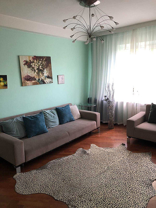 Продам трехкомнатную квартиру-студию на Малом рынке Запорожье - изображение 1