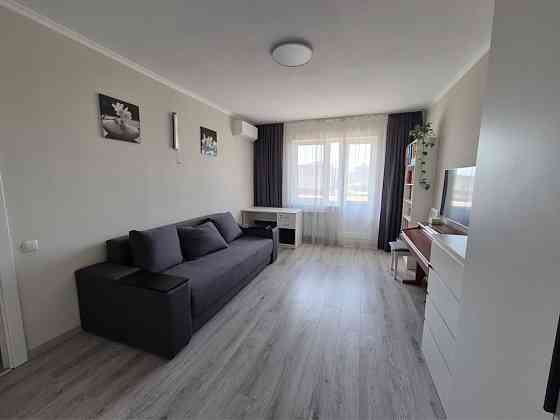 Без% Троєщина. Червоної калини, 12. 50м2. Ремонт Київ