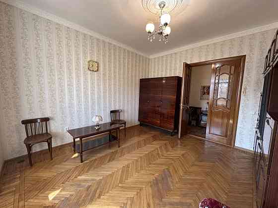 Продам 2-х комнатную квартиру "сталинку" по ул. Фалеевская/ЖД Вокзал Николаев