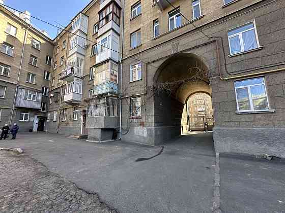 Продам 2-х комнатную квартиру "сталинку" по ул. Фалеевская/ЖД Вокзал Николаев