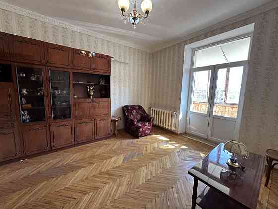 Продам 2-х комнатную квартиру "сталинку" по ул. Фалеевская/ЖД Вокзал Николаев