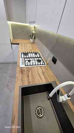 р-н Дружба продається 3 кімнатна  квартира з ремонтом і технікоюм. Тер Тернополь