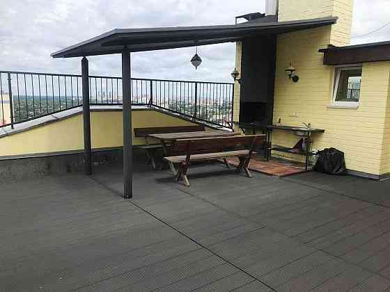 Продам квартиру-пентхаус в 3-уровня с террасой. Панельная Левобережная Київ