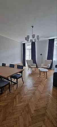 Оренда 2-кімн. квартири, центр, вул. Дорошенка + паркінг Львов