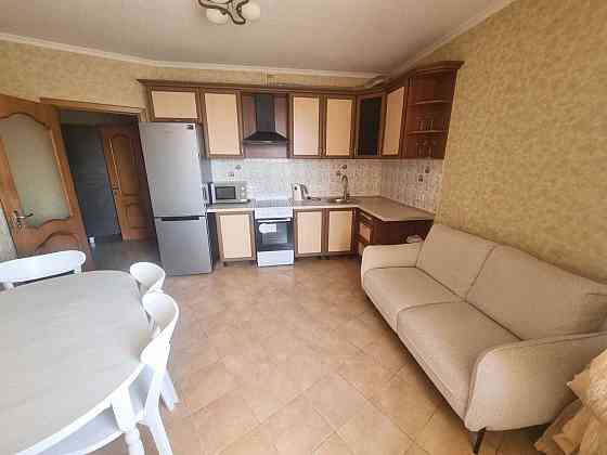 без комісії здам 2 кім квартиру вул. Срібнокільська 1 Киев