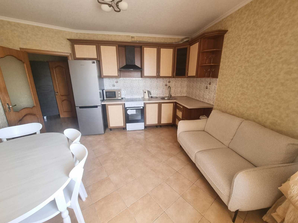 без комісії здам 2 кім квартиру вул. Срібнокільська 1 Киев - изображение 1