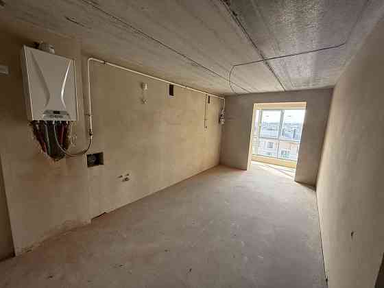 Продам 2-ох кімнатну квартиру з панорамним виглядом на озеро Ровно