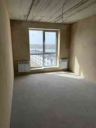 Продам 2-ох кімнатну квартиру з панорамним виглядом на озеро Ровно