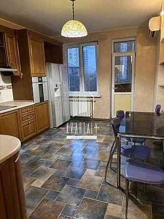 Продаж 2-к квартири,П-к Феодосійський 14 Київ