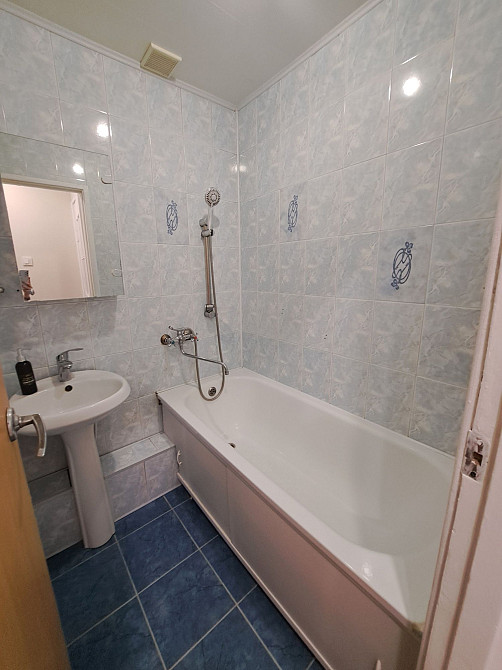 Продам 2-х комнатную квартиру 129 квартал Кривий Ріг - зображення 4