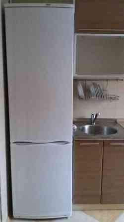 На тривалий термін затишна,чиста,тепла квартира. Пр. Б.Хмельницького. Днепр