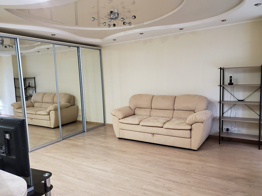 1к квартира Центр вул. Гончара м. Університет, Золоті ворота Київ - зображення 1