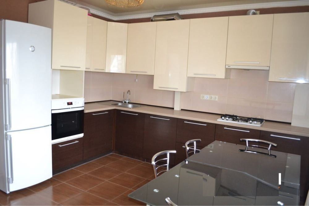 Простора 3-кімнатна квартира Хмельницкий - изображение 1