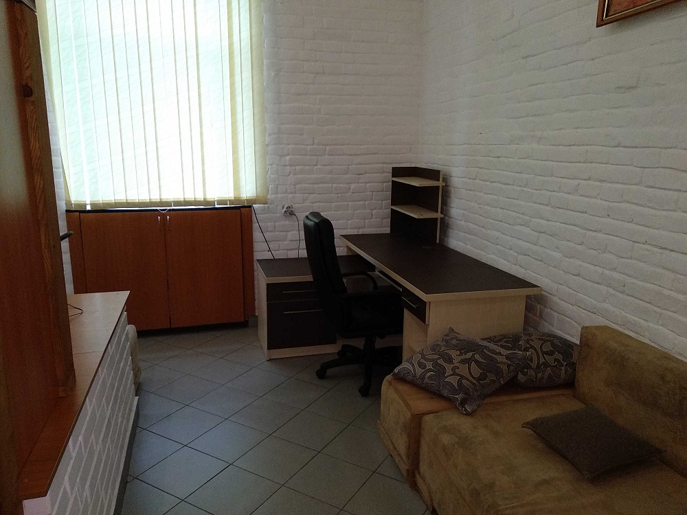 Креативна квартира-студіо в тихому центрі (LEOLEND) Львів - зображення 1