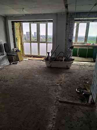 Продається велика 1-кім квартира студія,в Хортицькому мер.Ціна 15000уе Запорожье