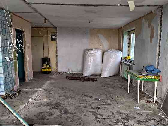 Продається велика 1-кім квартира студія,в Хортицькому мер.Ціна 15000уе Запорожье