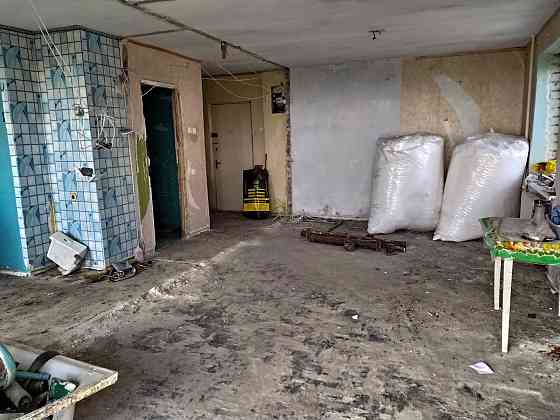 Продається велика 1-кім квартира студія,в Хортицькому мер.Ціна 15000уе Запорожье